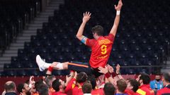 Ra�l Entrerr�os celebra el bronce en Tokio