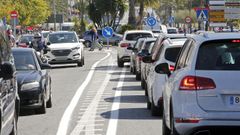 Atascos en los accesos a la playa de Baltar, en Portonovo (Sanxenxo), este mes de agosto