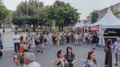 Asistentes a la primera jornada de la XVIII Feira do Viño de Monterrei.
