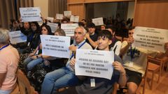 La demanda de mejoras en el IES Frei Mart�n Sarmiento congreg� a numeroso p�blico en el sal�n de plenos de Pontevedra 
