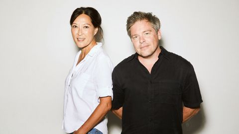 Los periodistas y escritores Lena Sundstr&ouml;m y Jens Mikkelsen. 
