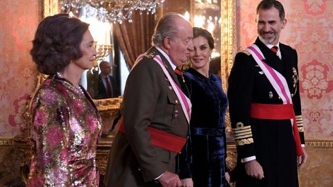 Felipe VI agradece a Don Juan Carlos su �compromiso� y �lealtad�