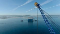 El coloso Kugira, entrando en punta Langosteira