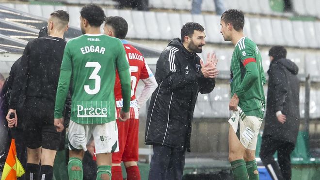 Guillermo Fern&aacute;ndez Romo, entrenador del Racing