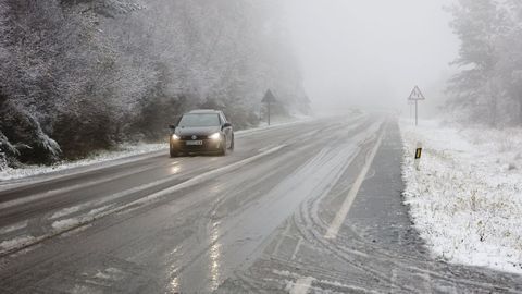 La lluvia y la niebla restaron visibilidad y complicaron la circulaci�n