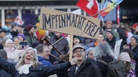 Protesta en Suiza contra las restricciones por el coronavirus el pasado mes de enero