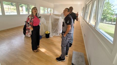 Visita a las instalaciones de la escuela de Xoane