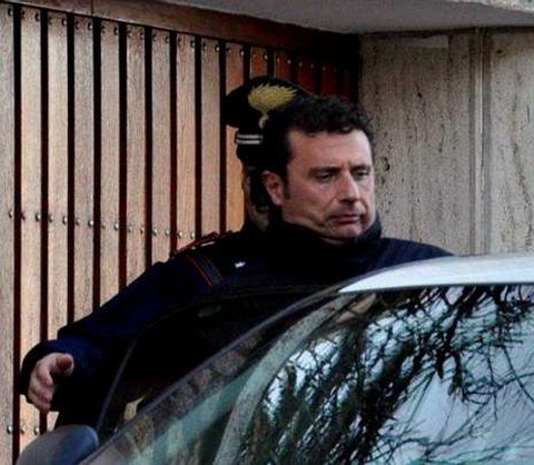 Schettino detenido.