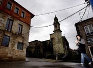 La normativa impidi� la utilizaci�n de materiales que no fueran tradicionales en la zona antigua       de Rianxo.