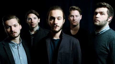 Editors ser�n la cabeza de cartel del Noroeste Estrella Galicia.