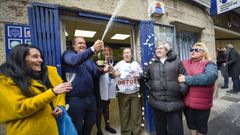 Primer premio de El Ni�o repartido en la administraci�n Tica en Mar�n