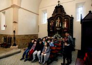 Aunque faltan piezas, la zona que se quem� ha recuperado la normalidad y con ella, la catequesis.