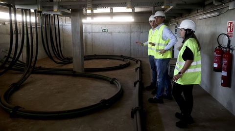 La subestacin de Formars, en el polgono de A Sionlla (Santiago) transforma la electricidad que llega en alta tensin