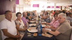 Comida de los mayores de Rianxo durante las Festas da Guadalupe