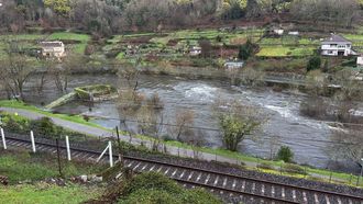 Crecida del r�o Avia a su paso por Foz, en el municipio de Ribadavia