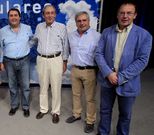 Santos, a la derecha, con Carlos Negreira (izquierda) y otros candidatos, en el acto celebrado el s�bado. 