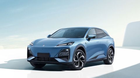 El SUV Changan Deepal S07, que próximamente incorporará una versión con la mayor autonomía nunca vista hasta ahora en un eléctrico a la venta.