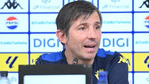 El entrenador del C�diz, Albert Celades, en la rueda de prensa previa al partido ante el Celta Fortuna de este s�bado.