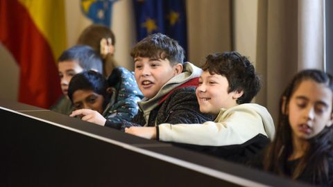 Primera sesi�n del segundo Consello da Infancia de Pontevedra, celebrado en el sal�n de plenos del Concello
