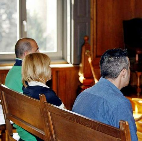 Los tres condenados, en el juicio que se celebr� en julio.