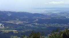 La cima del monte Xalo en su vertiente de Culleredo permite disfrutar de estas espectaculares vistas 
