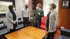 Recepci�n del alcalde y la concejala de Cultura de Pontevedra a la directiva del Aula Castelao de Filosof�a