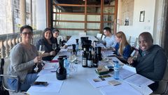 Los prescriptores americanos participaron en una cata en el consello regulador de R�as Baixas