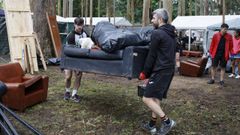 �lbum de la recogida de mesas y casetas en O Naseiro