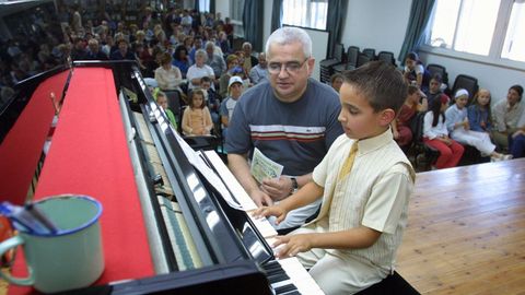 2003. Clausura das escolas musicais, no auditorio