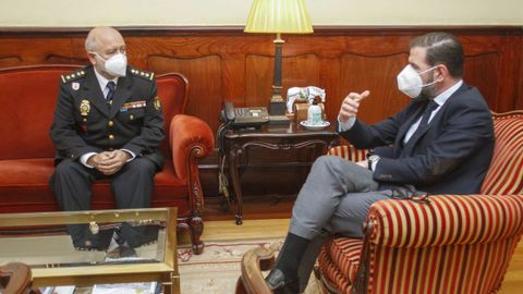 El nuevo comisario, en la recepci�n que le ofreci� el alcalde de Ferrol, �ngel Mato