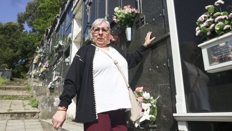 Josefina Carballeira: �En el entierro de mi marido no apareci� el enterrador�