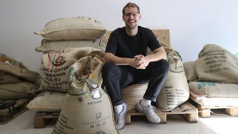 Javier Casti&ntilde;eiras, &laquo;Avi&raquo;, es uno de los socios de la empresa Mori de exportaci&oacute;n de caf&eacute; de especialidad