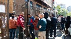 Colas ante la embajada de Marruecos motivadas por la regulaci�n