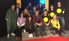 Campos recibi� a los alumnos en el centro de la Fundaci�n TIC.