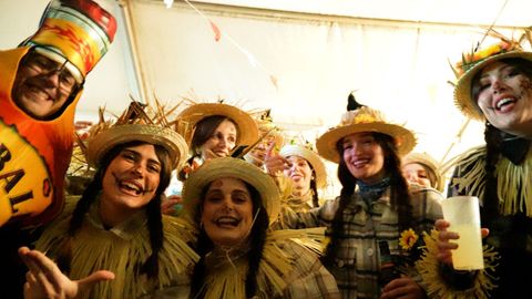 Carnaval de las Pe�as de Boiro