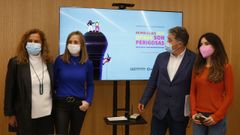 Carmela Silva, Susana Pedreira, Fern�ndez Lores y Diana L�pez, en la presentaci�n del libro �As mulleres que opinan son perigosas. Catro anos e unha pandemia�, este martes en el Concello de Pontevedra