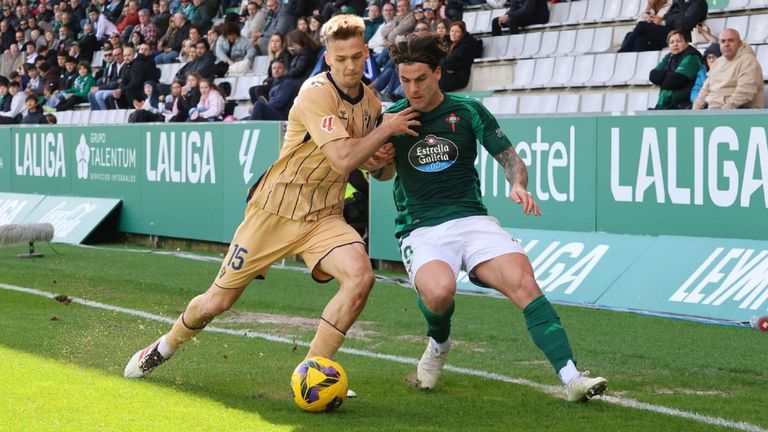Arnau Comas, durante el duelo entre el Racing de Ferrol y el Eibar de marzo de este ao