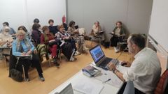 C�sar Pichel en una de las clases sobre la ruta de peregrinaci�n de Camino Moz�rabe