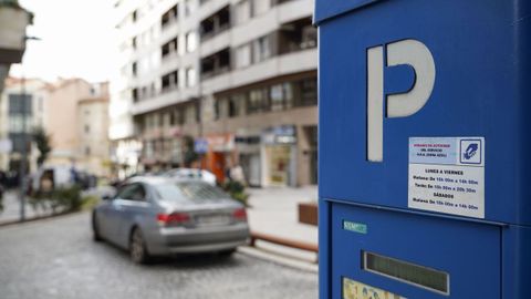 M�quina de pago de la ORA en Ourense