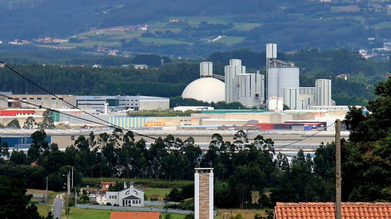Industria otorga 24,3 millones a diez empresas gallegas por emisiones de CO2