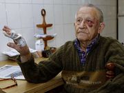 La Guardia Civil investiga si estos ladrones fueron los que agredieron y robaron a Santiago Bello, un vecino de Sof�n, en diciembre.