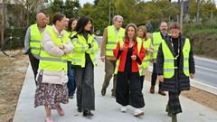 La conselleira visit� ayer las obras de la senda de Reza y prev� su finalizaci�n en mayo del a�o que viene.