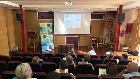 Charla sobre compostaje en O Carballio