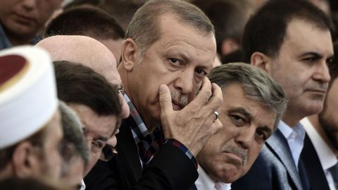 Erdogan, en un funeral en Estambul