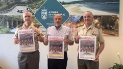Jos� Carlos Vidal con los militares�Emilio Juan P�ez �lvarez y Enrique �ngel Costas Rodal presentaron el concierto