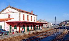 El apeadero de A Matanza (en foto de archivo) queda a menos de un kil�metro del casco urbano.