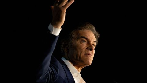 El doctor Mehmet Oz, conocido como Dr. Oz en sus programas televisivos, dirigir los centros de servicios de Medicare y Medicaid.