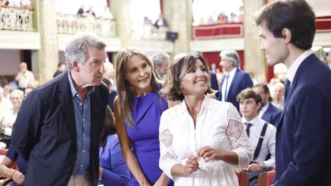 Los familiares de Fernando �nega saludando a Feij�o