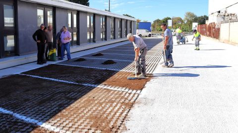 Nueva �rea de estacionamiento en el pol�gono
