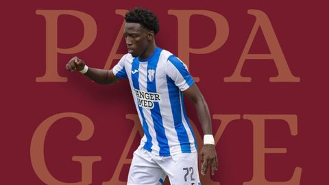 Montaje realizado por el Pontevedra CF para anunciar el fichaje de Papa Gaye